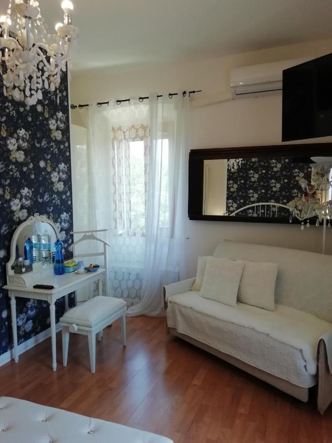 Le Pinelle Bed & Breakfast Terni Luaran gambar